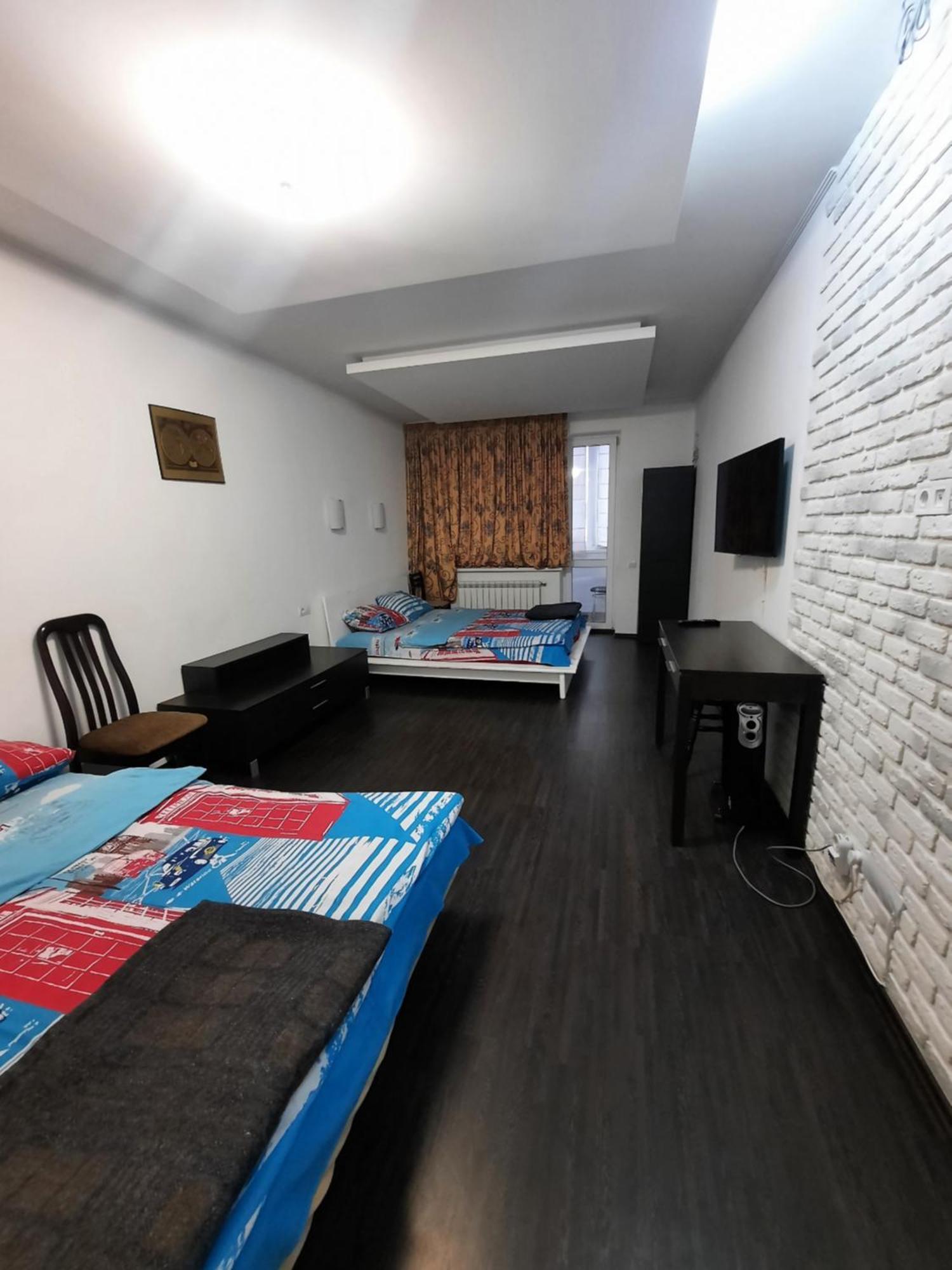 Шикарная 2К Квартира Центральный Парк Университет 70М Irpin Esterno foto