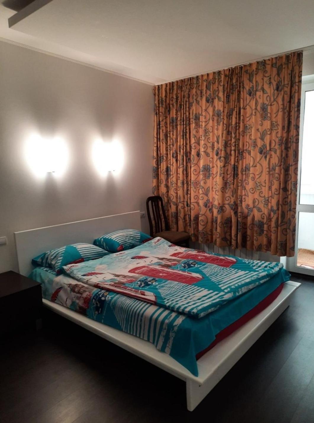 Шикарная 2К Квартира Центральный Парк Университет 70М Irpin Esterno foto